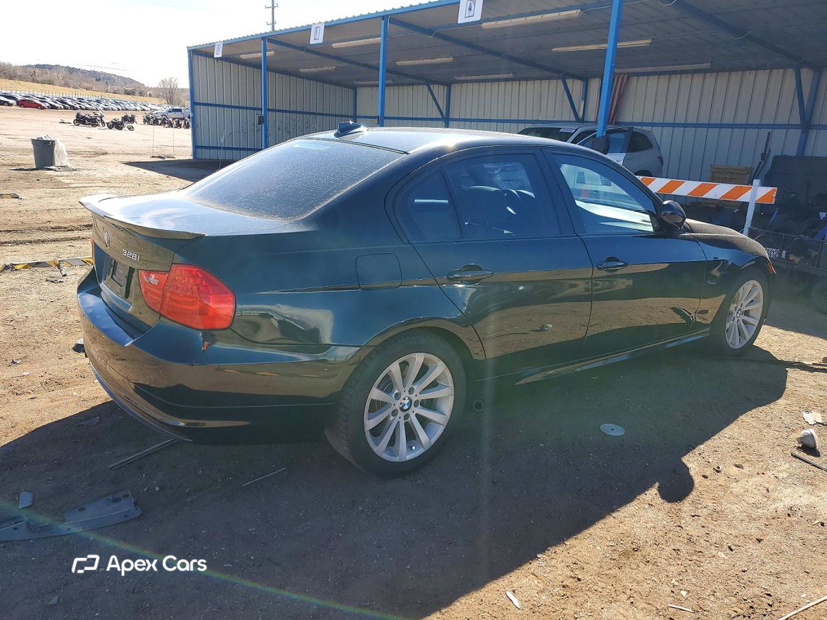 BMW Series 3 2011