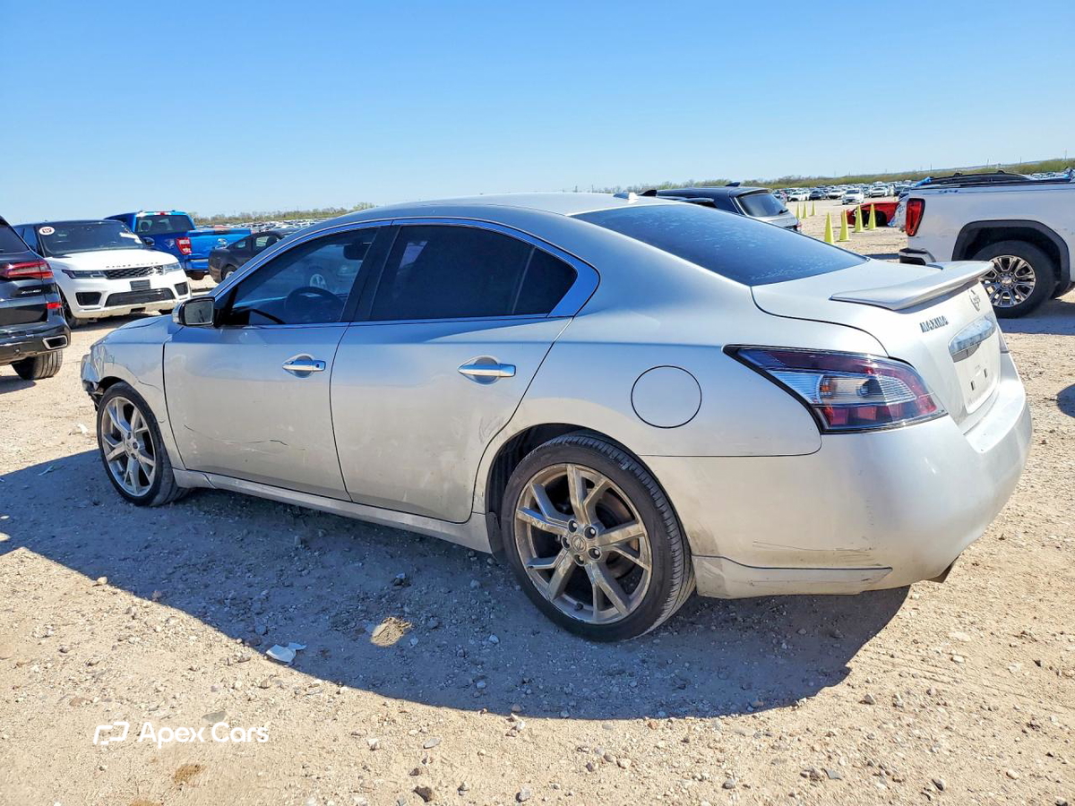 Nissan Maxima 2012