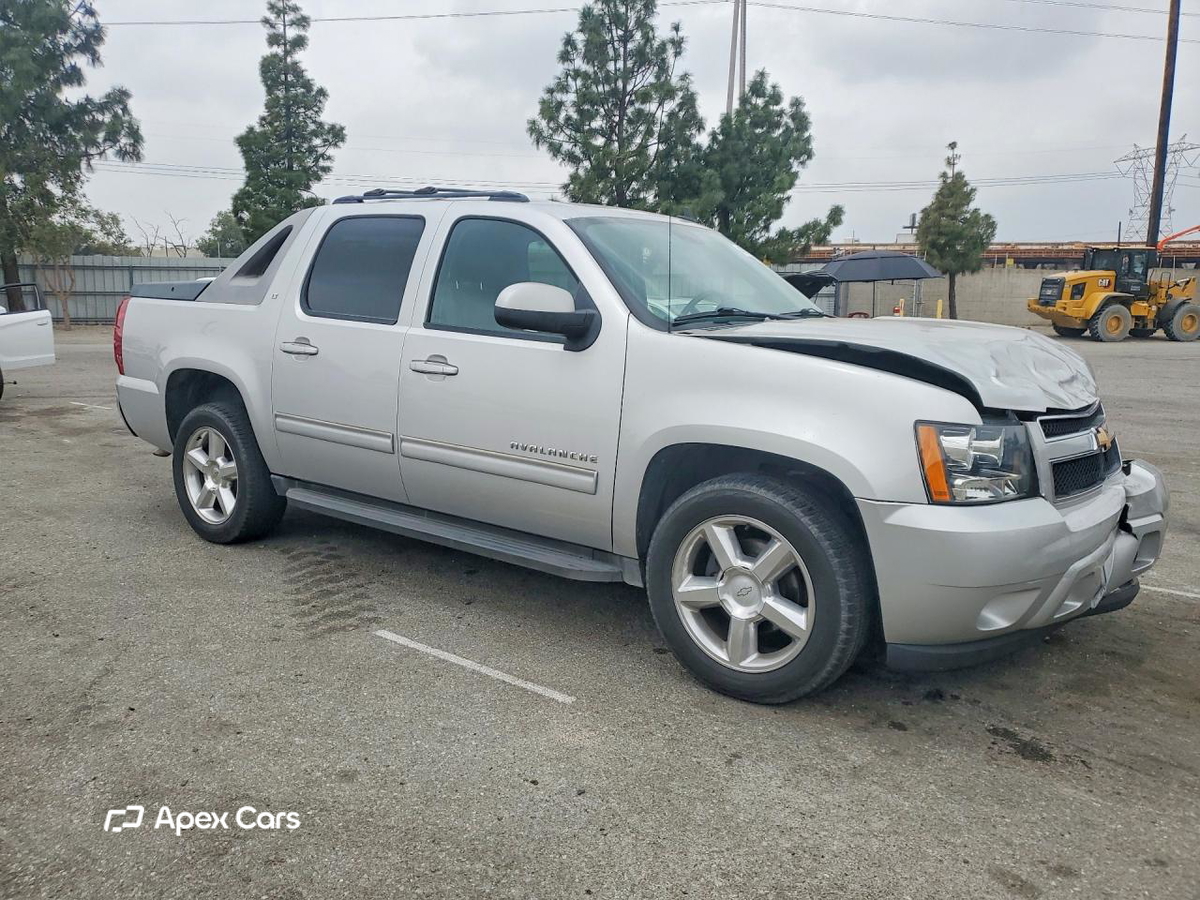 Chevrolet Avalanche 2011