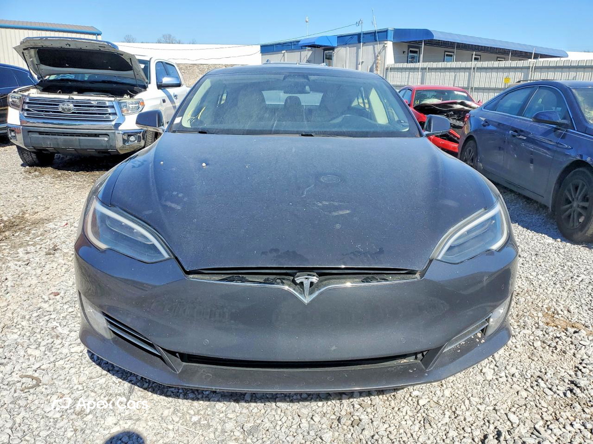 Tesla Model S 2017