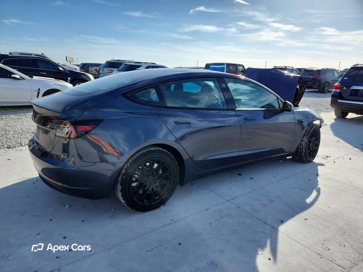 Tesla Model 3 2023