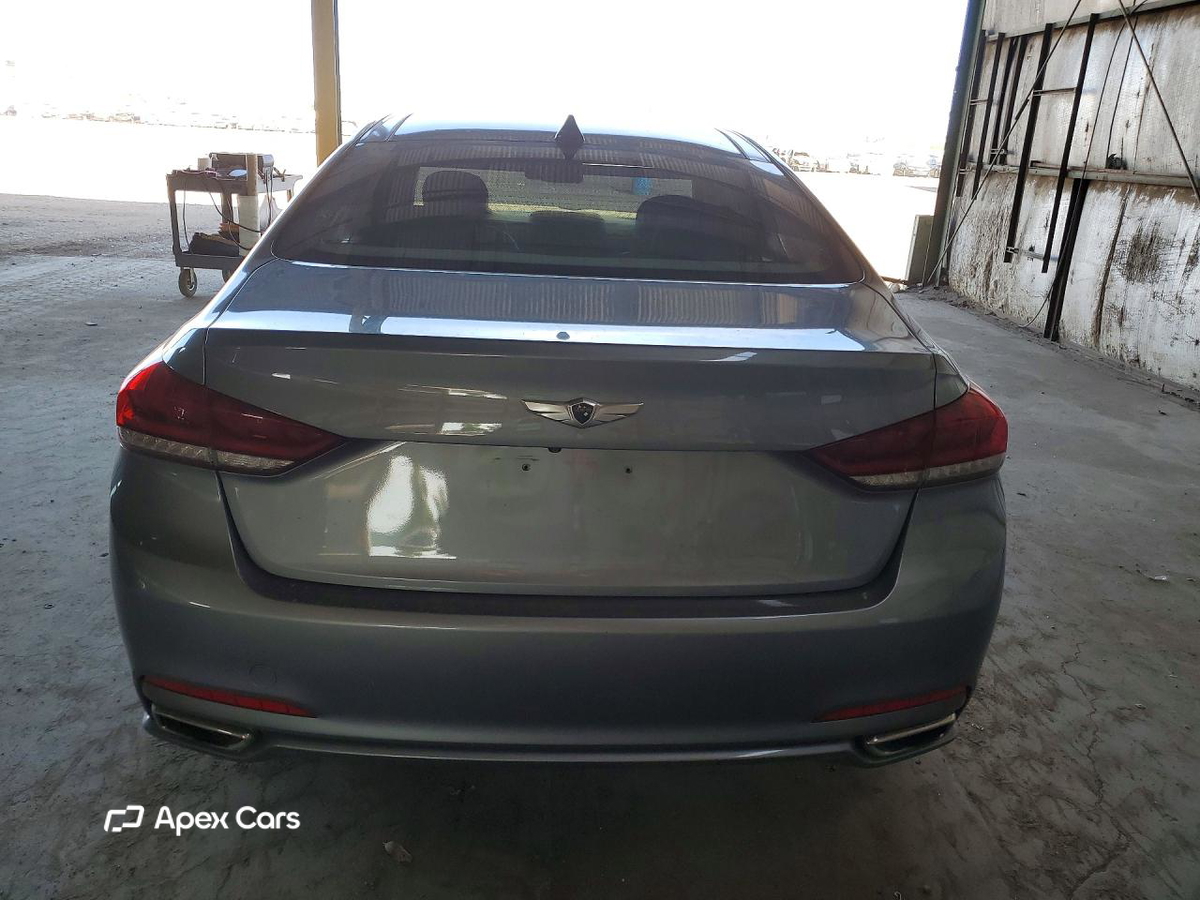 Hyundai Genesis 2015