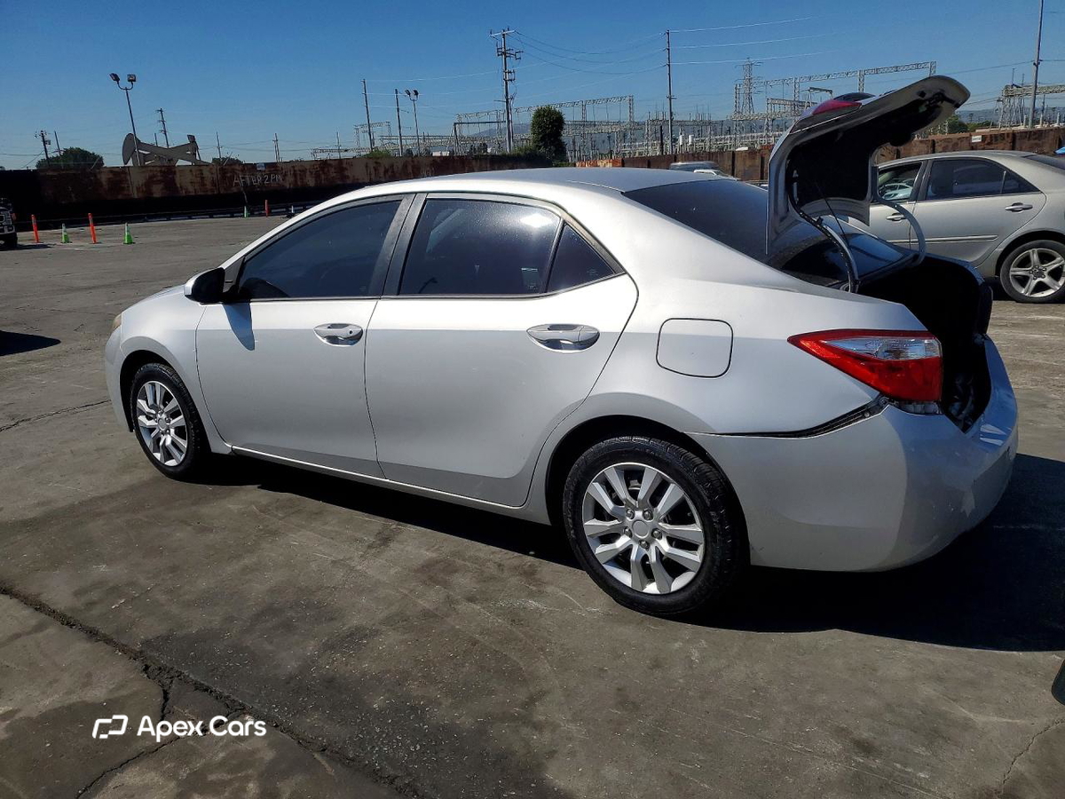 Toyota Corolla 2015