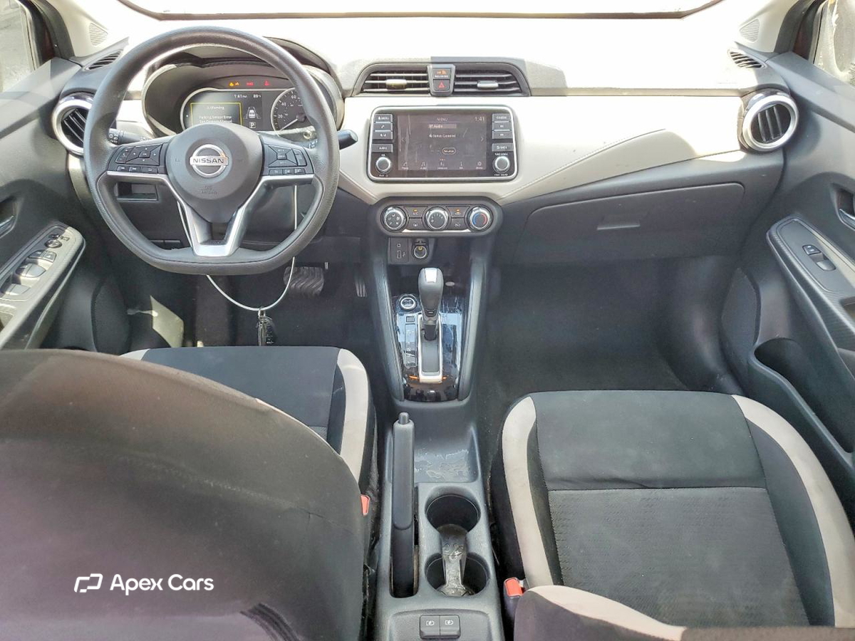 Nissan Versa 2021