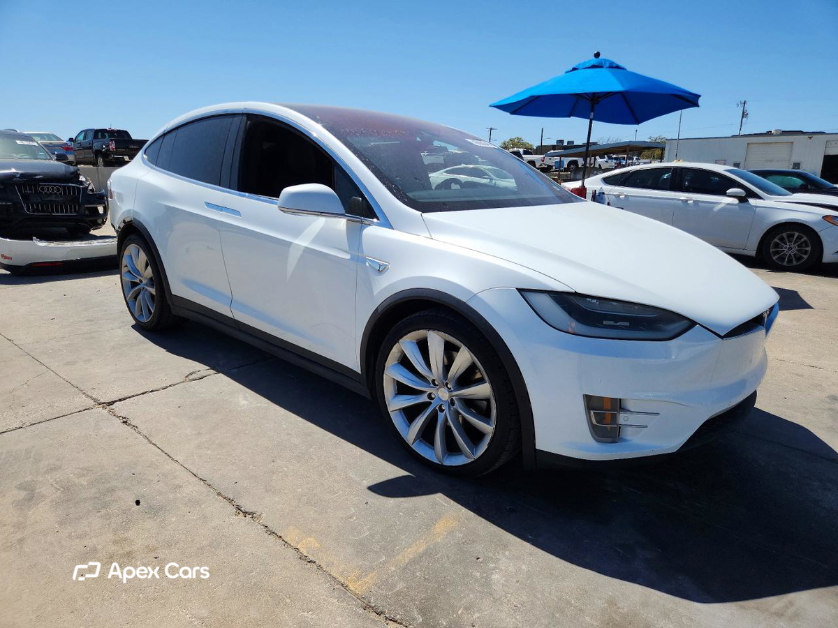 Tesla Model X 2016