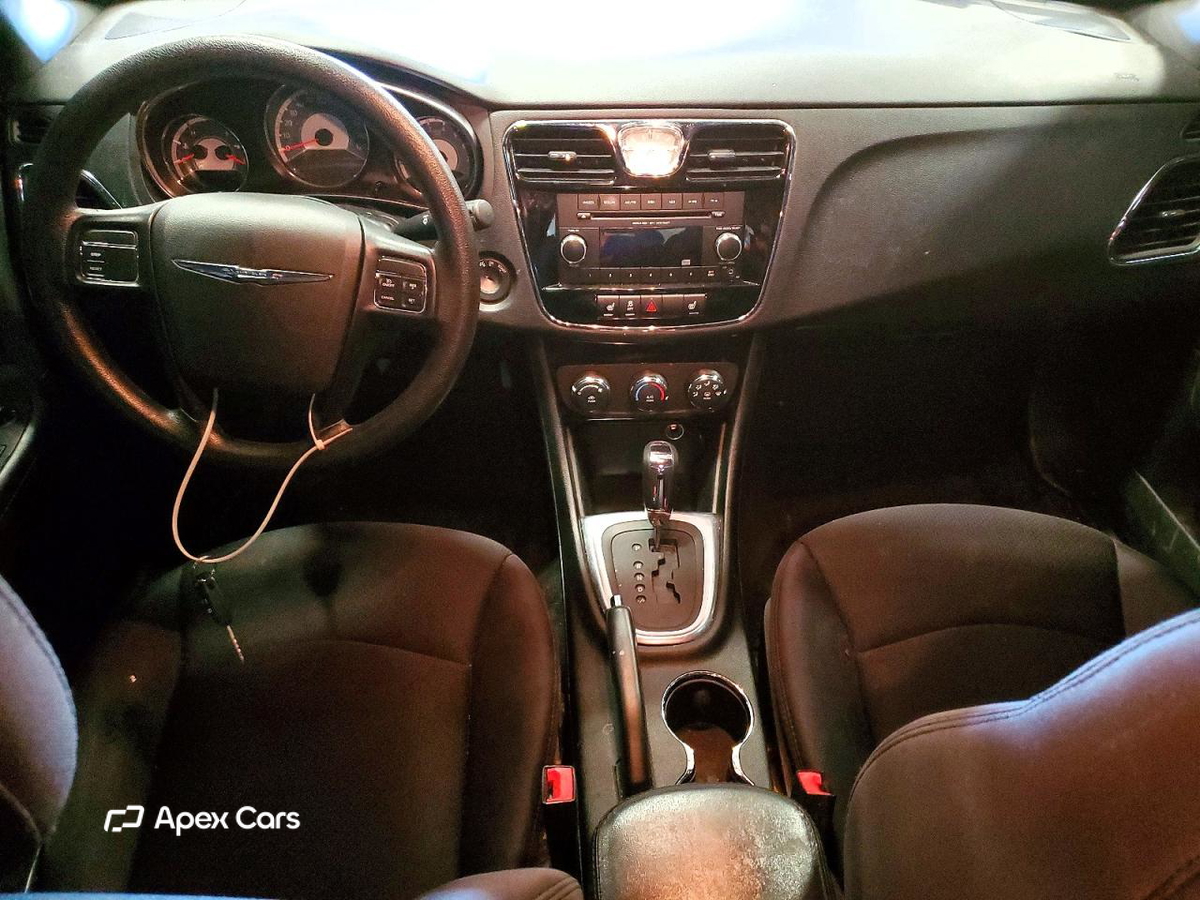 Chrysler 200 2013