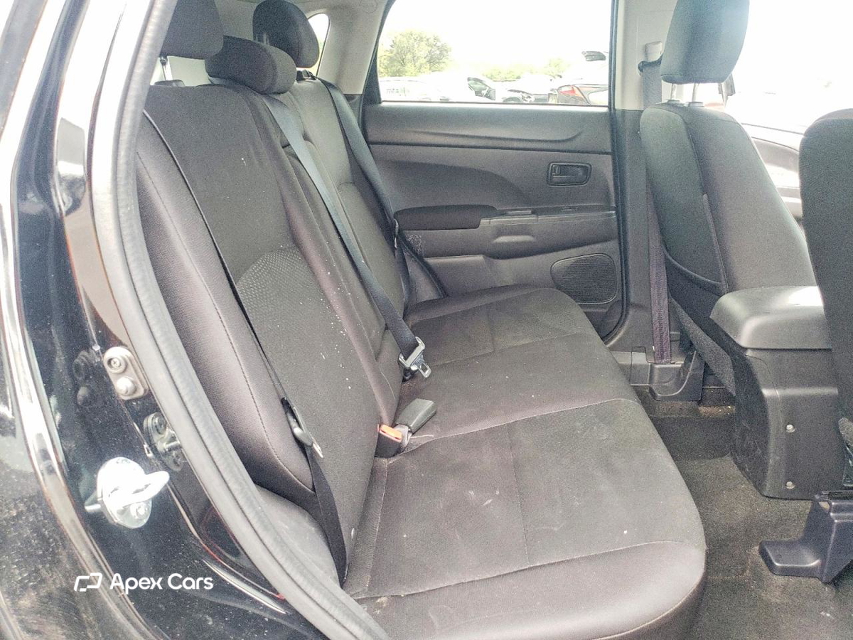 Mitsubishi Outlander 2015