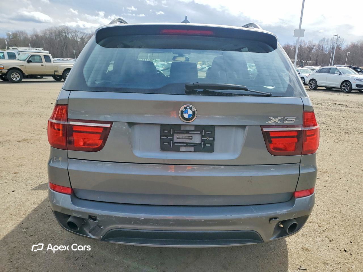 BMW X5 2011
