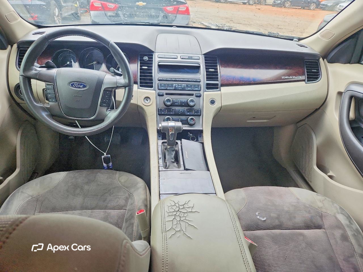 Ford Taurus 2011