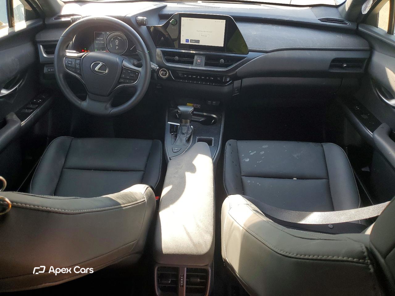 Lexus UX 2024