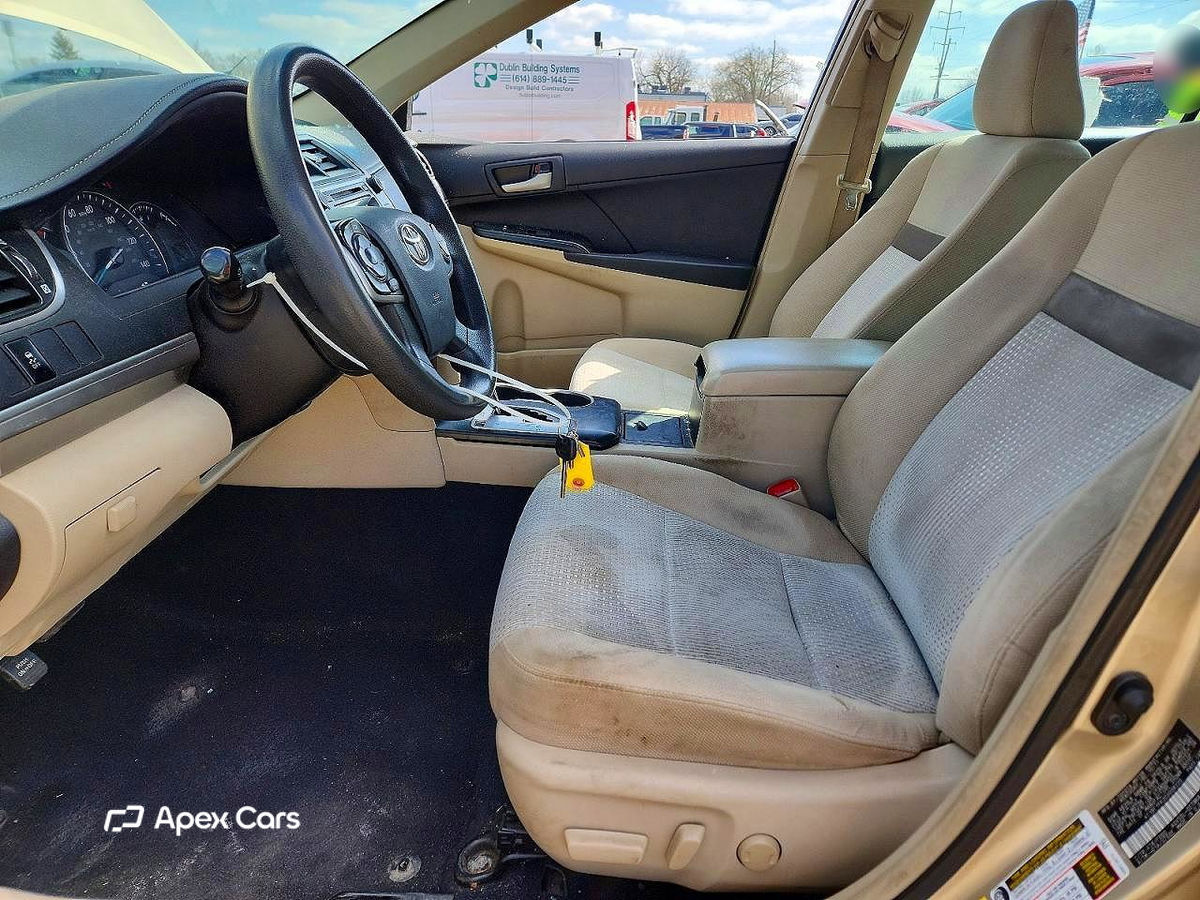 Toyota Camry 2012