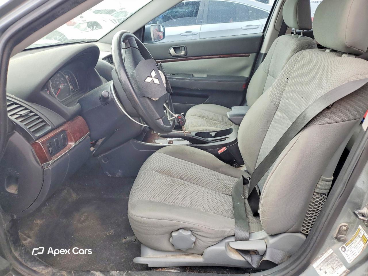 Mitsubishi Galant 2009