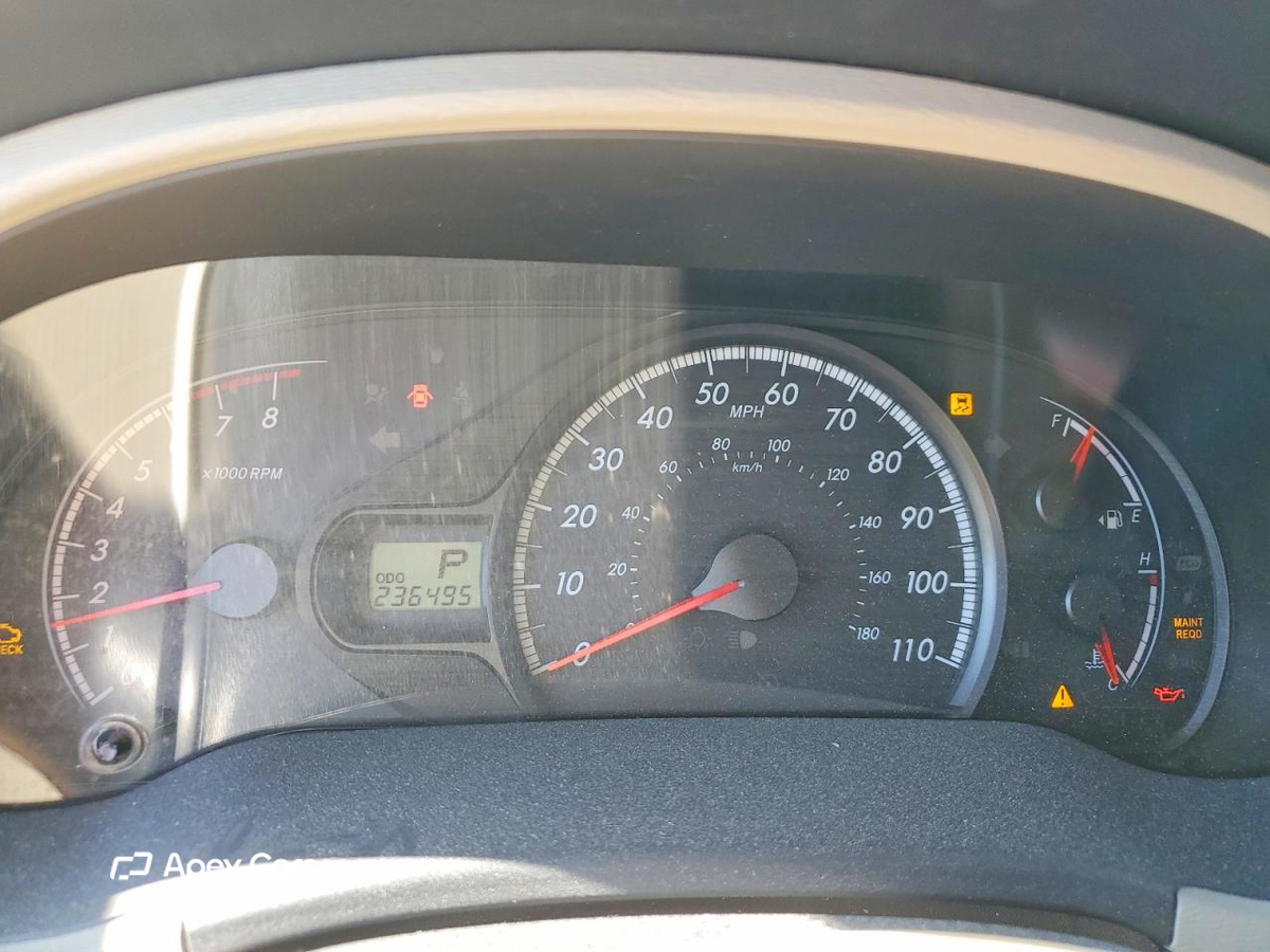 Toyota Sienna 2011