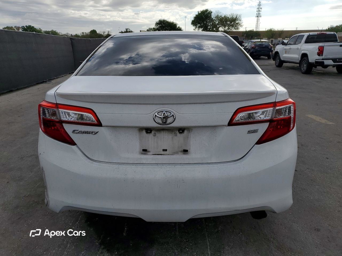 Toyota Camry 2012