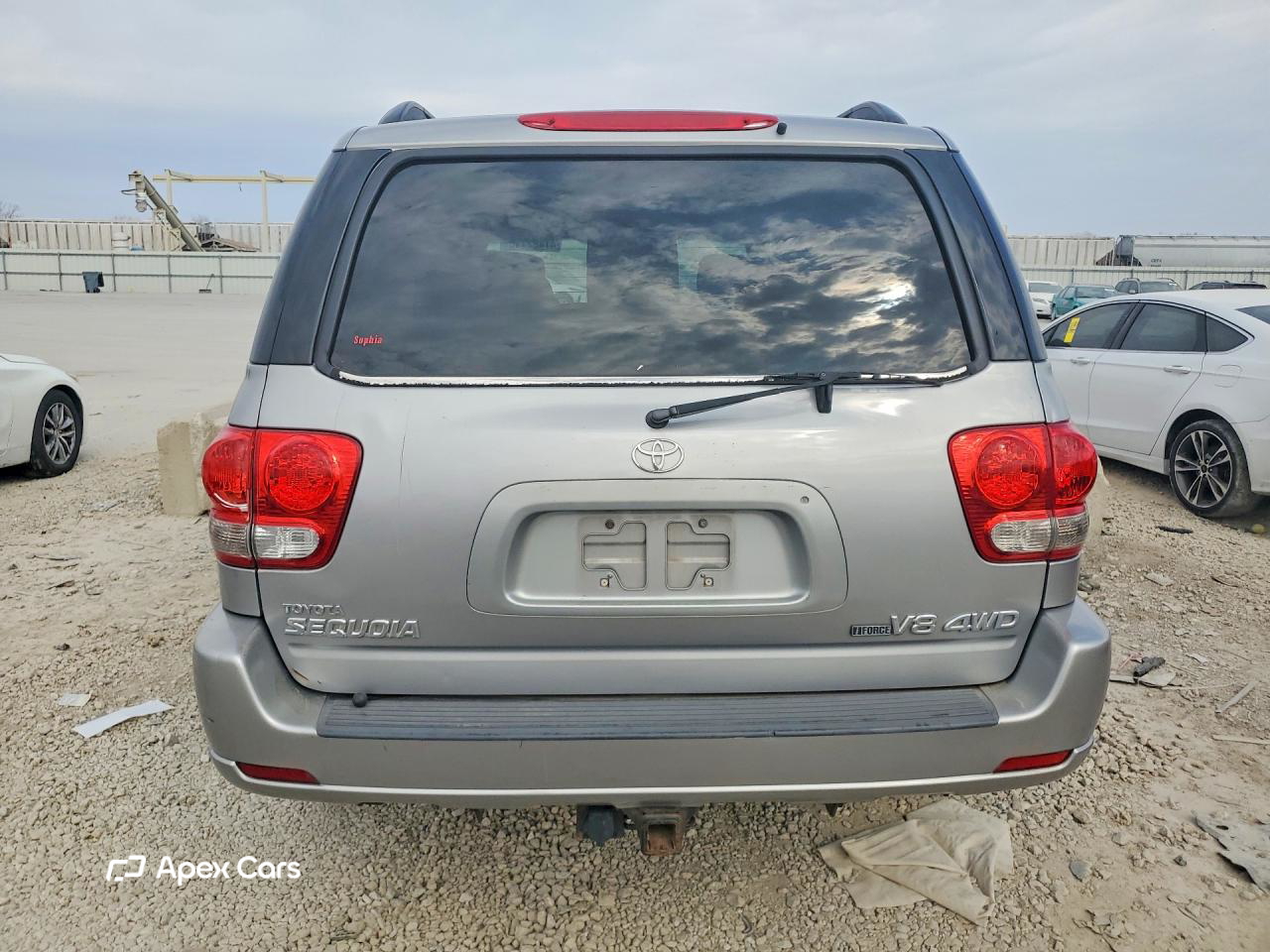 Toyota Sequoia 2005