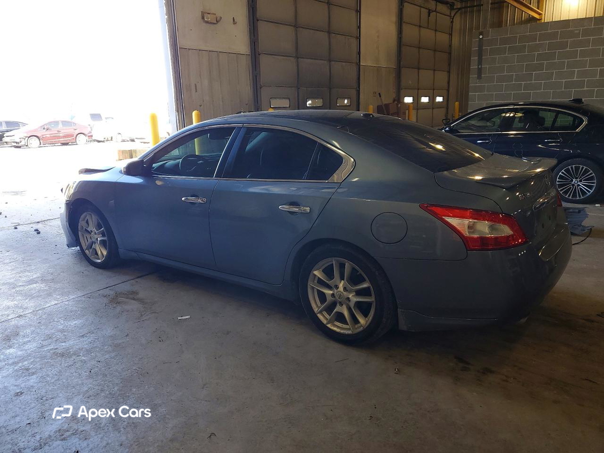 Nissan Maxima 2011