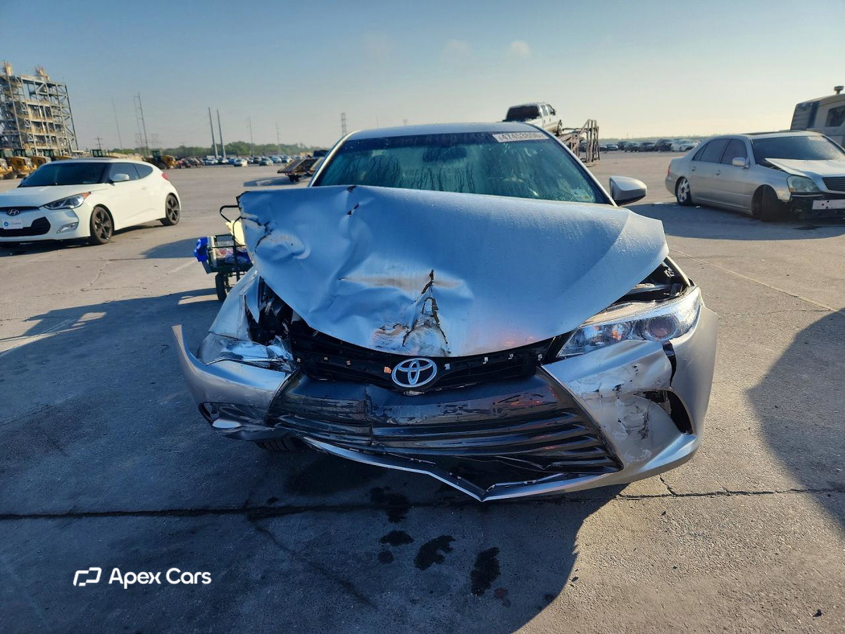 Toyota Camry 2016