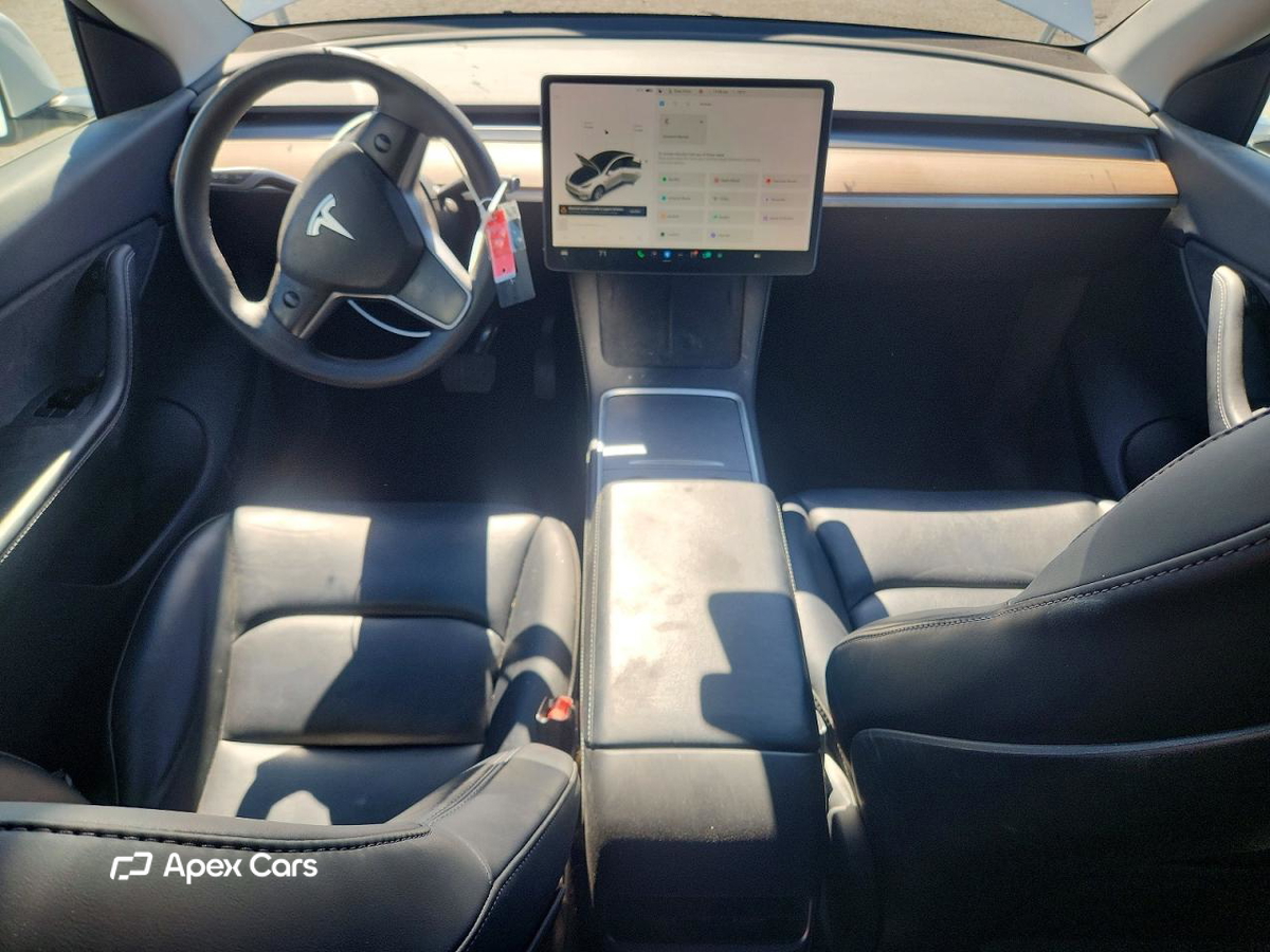 Tesla Model Y 2021
