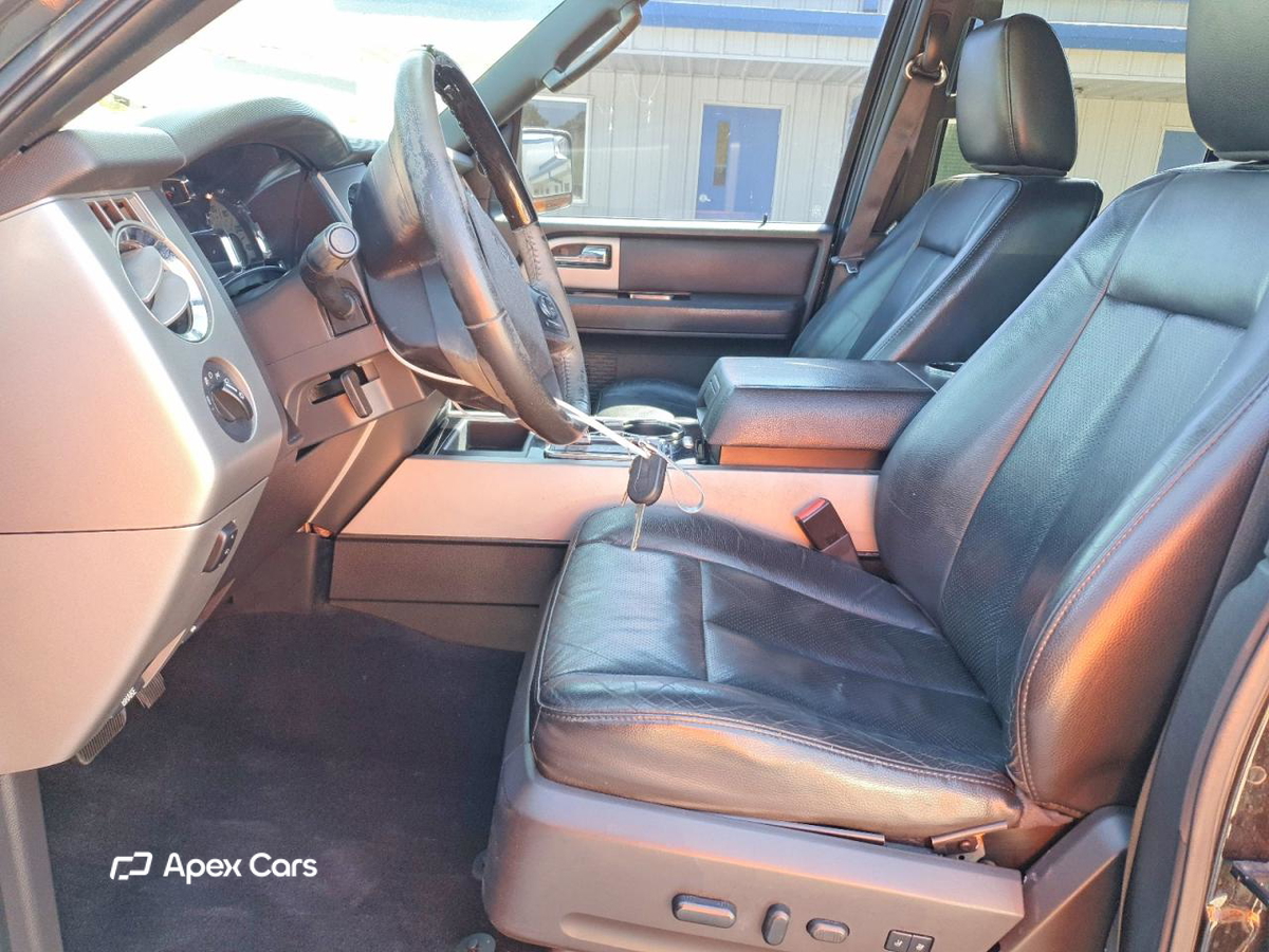 Ford Expedition 2012
