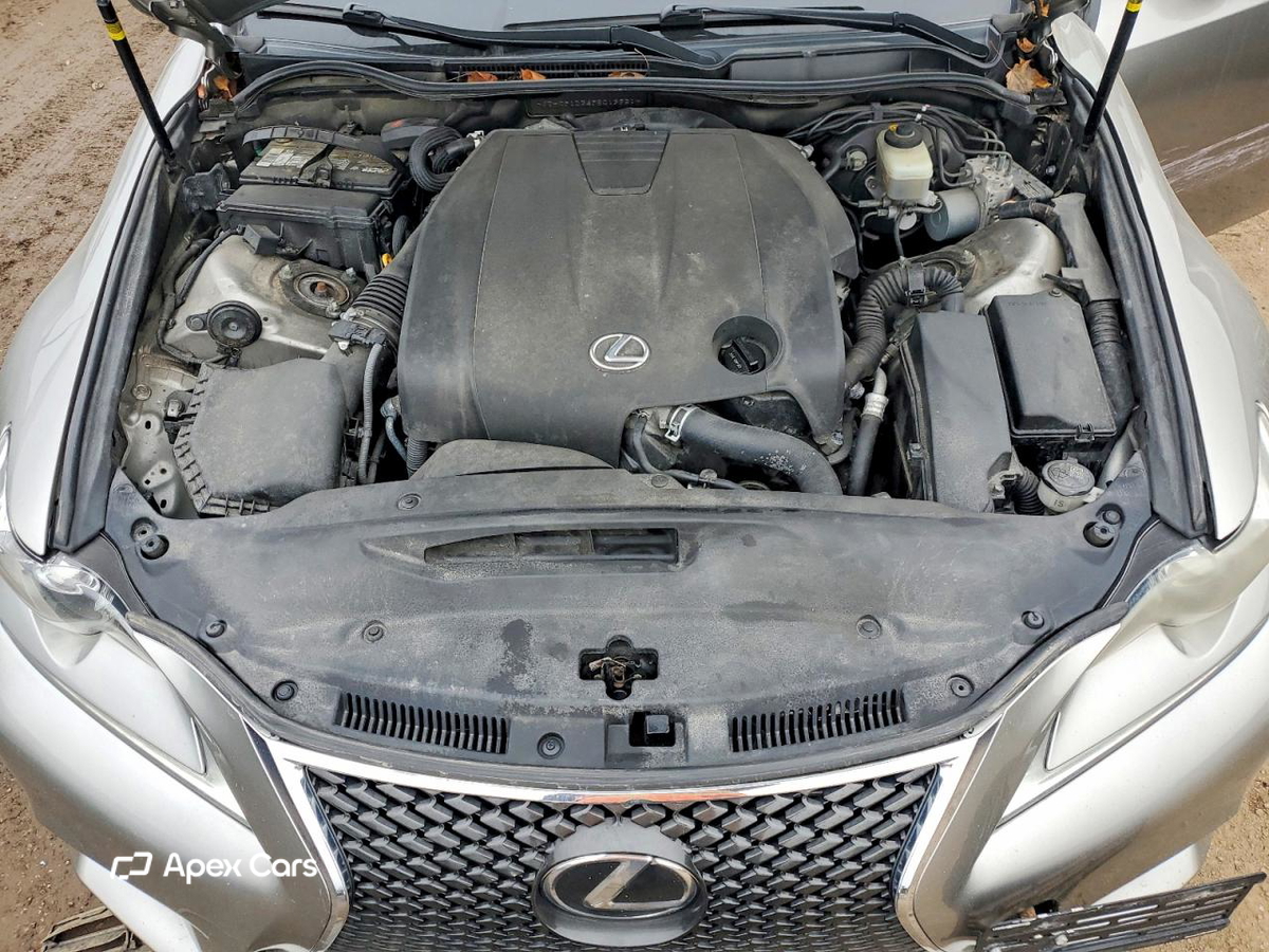 Lexus IS 2015