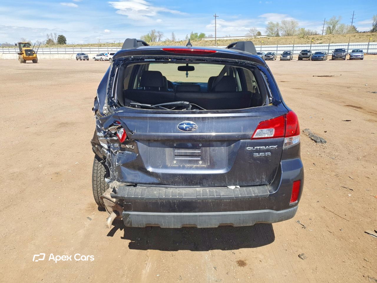 Subaru Outback 2011