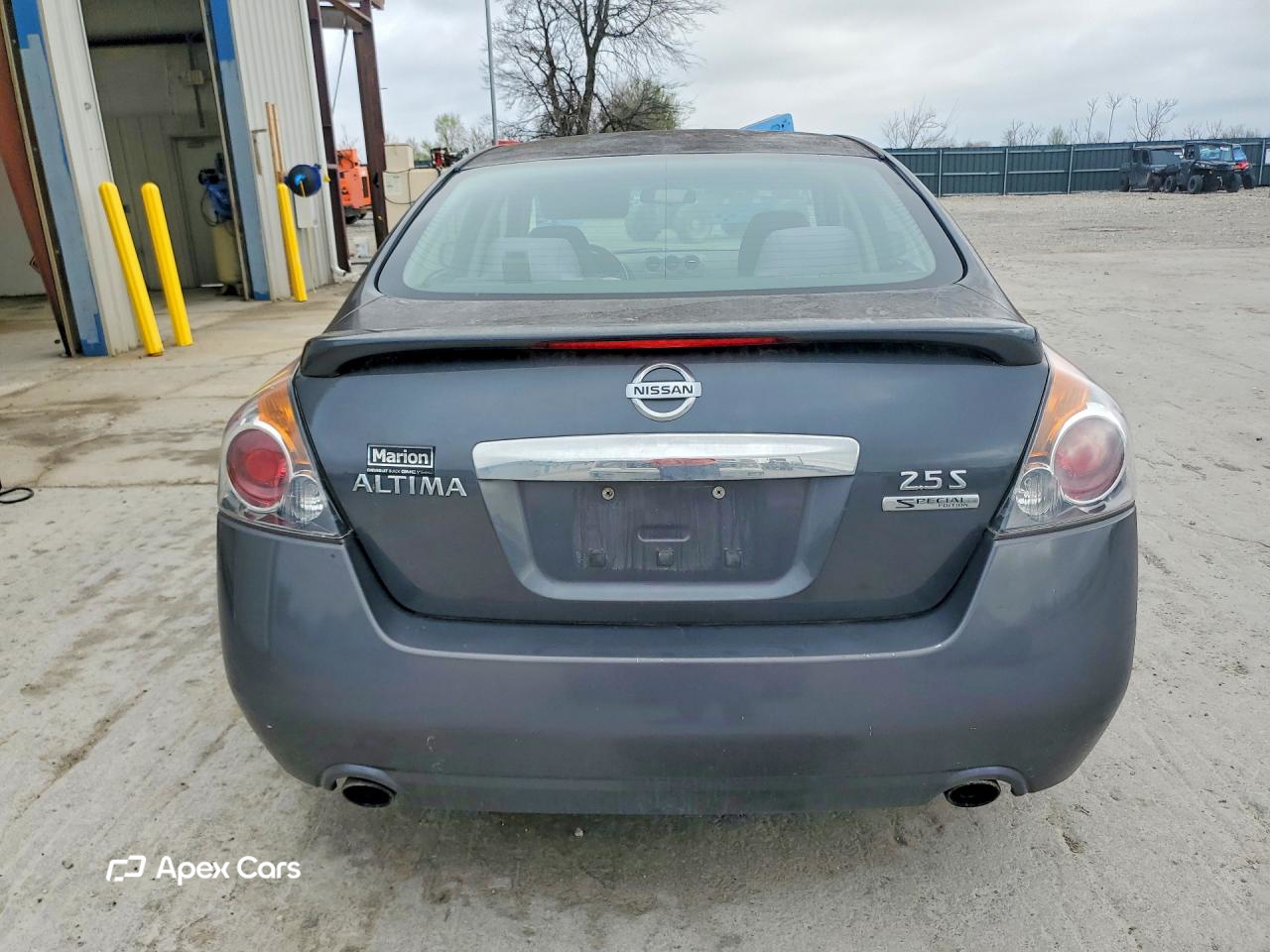 Nissan Altima 2011