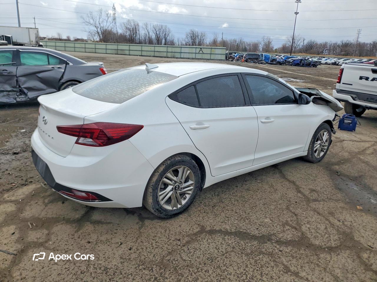 Hyundai Elantra 2019