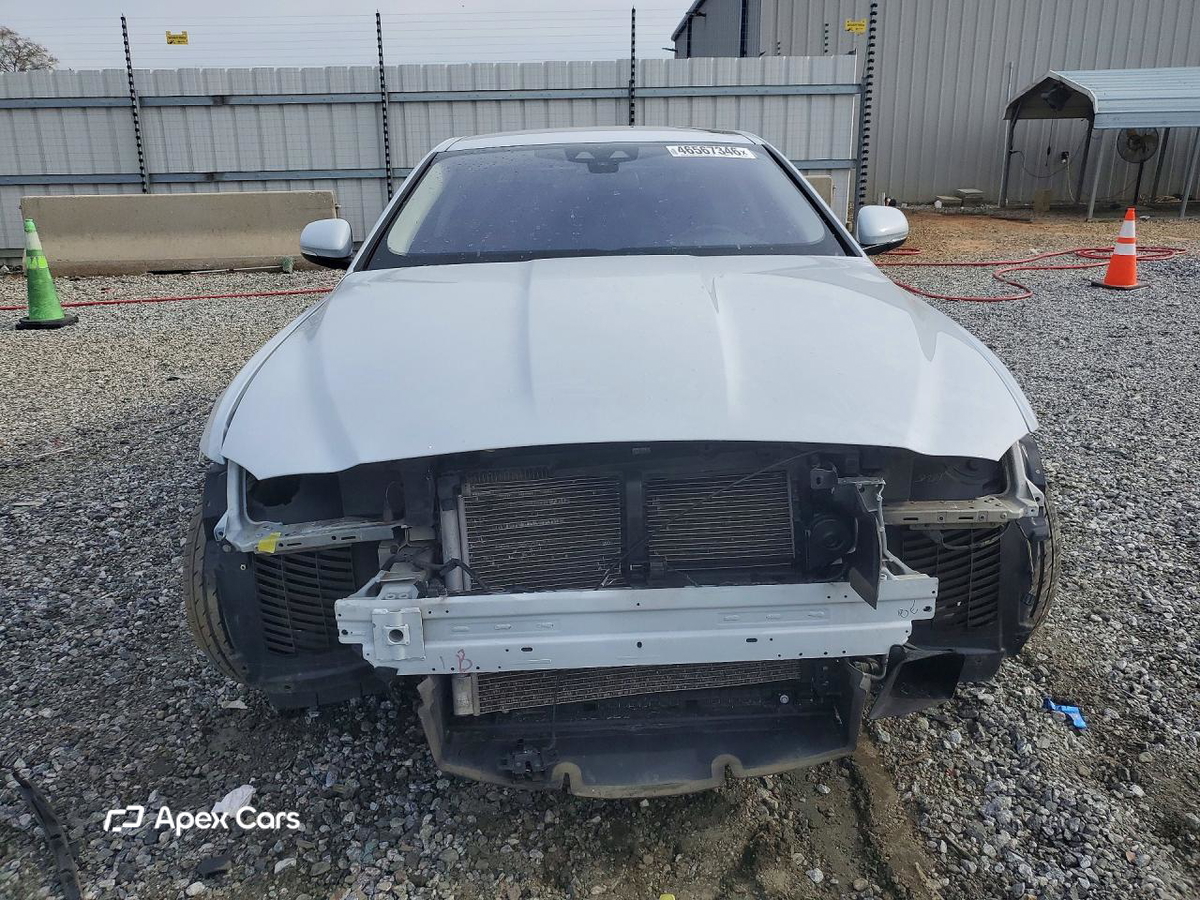 Jaguar XE 2017