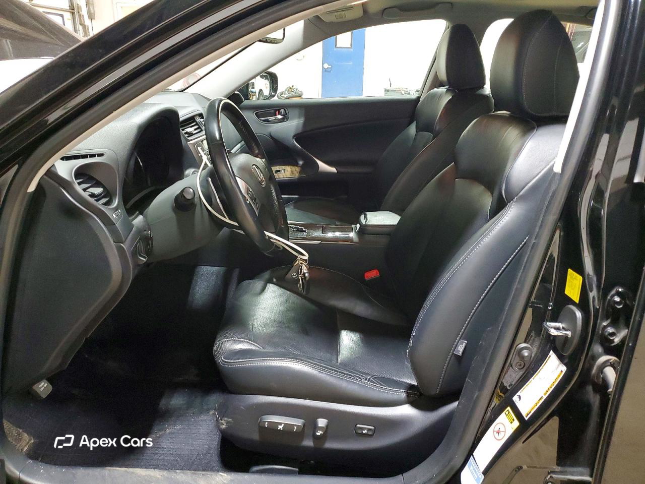 Lexus IS 2011