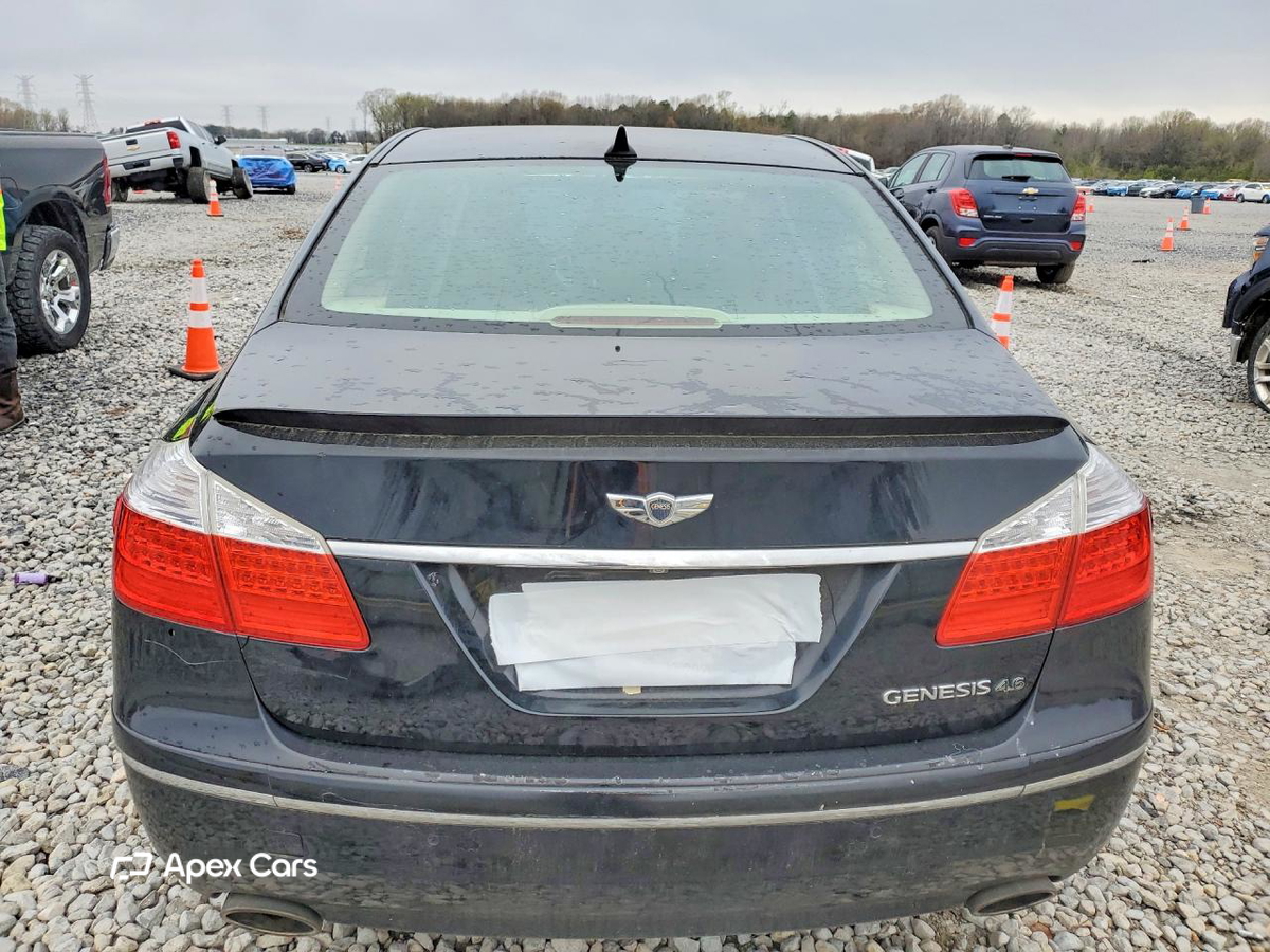 Hyundai Genesis 2011