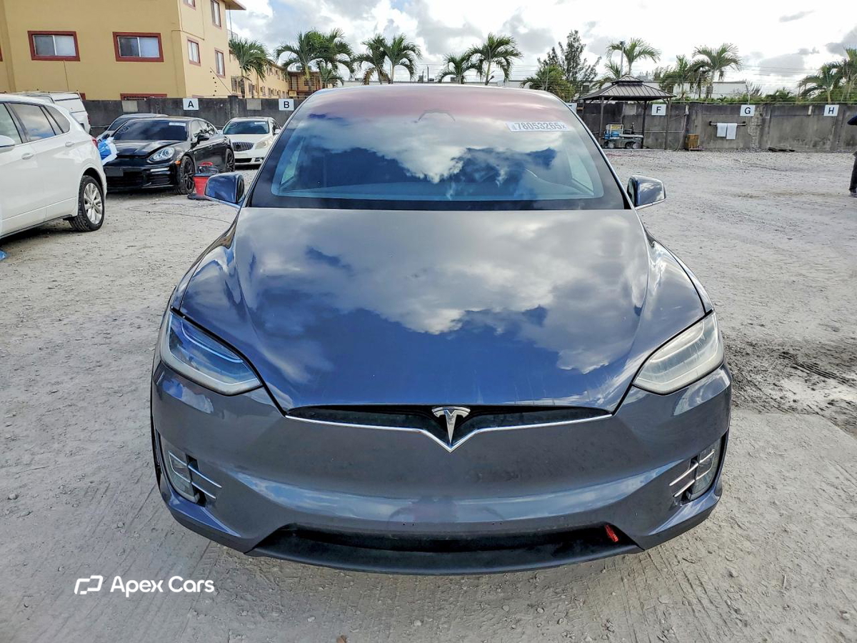 Tesla Model X 2017