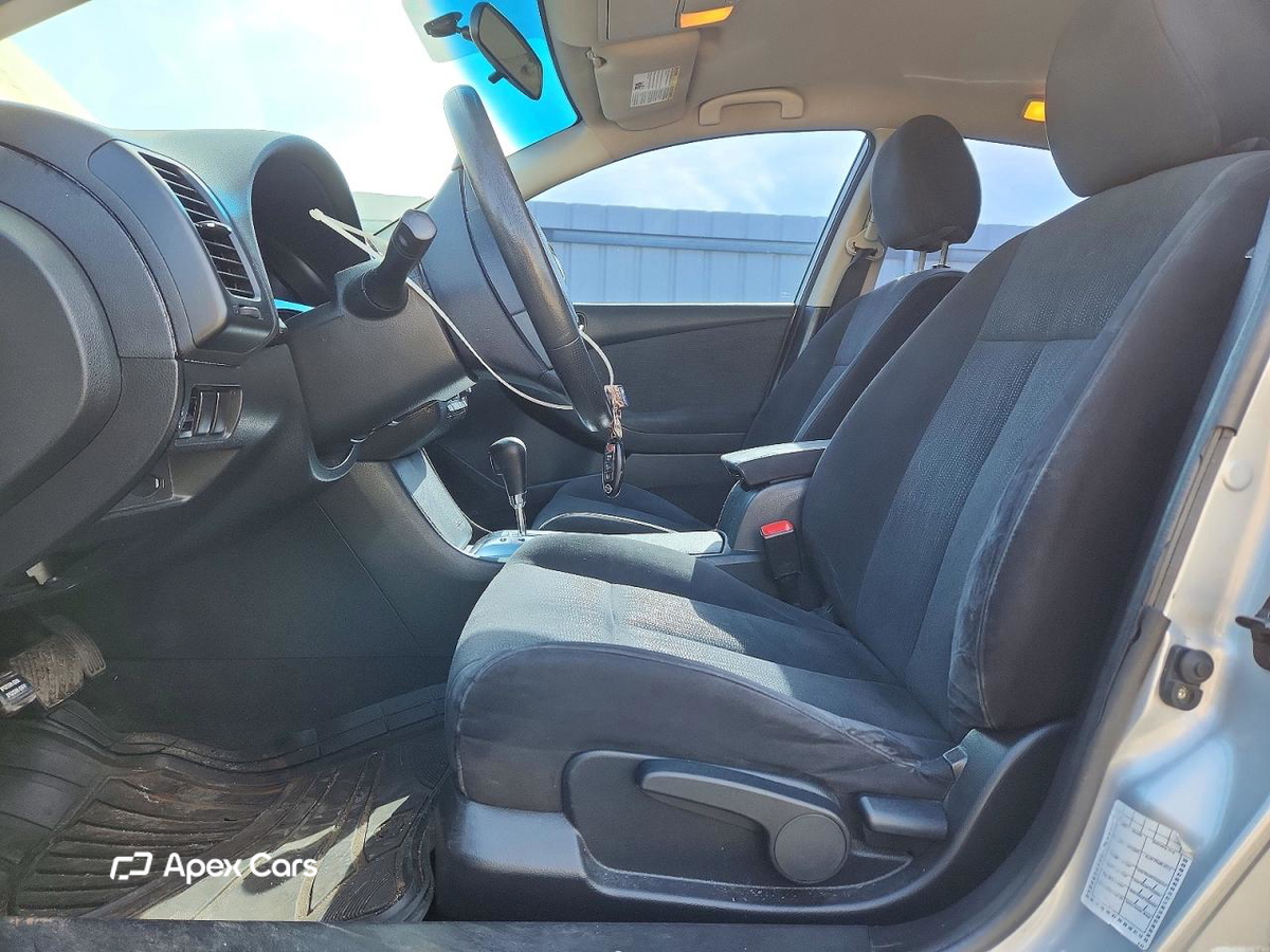 Nissan Altima 2010