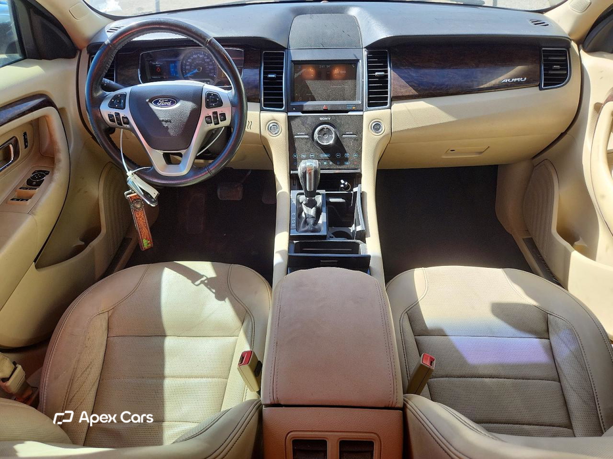 Ford Taurus 2019
