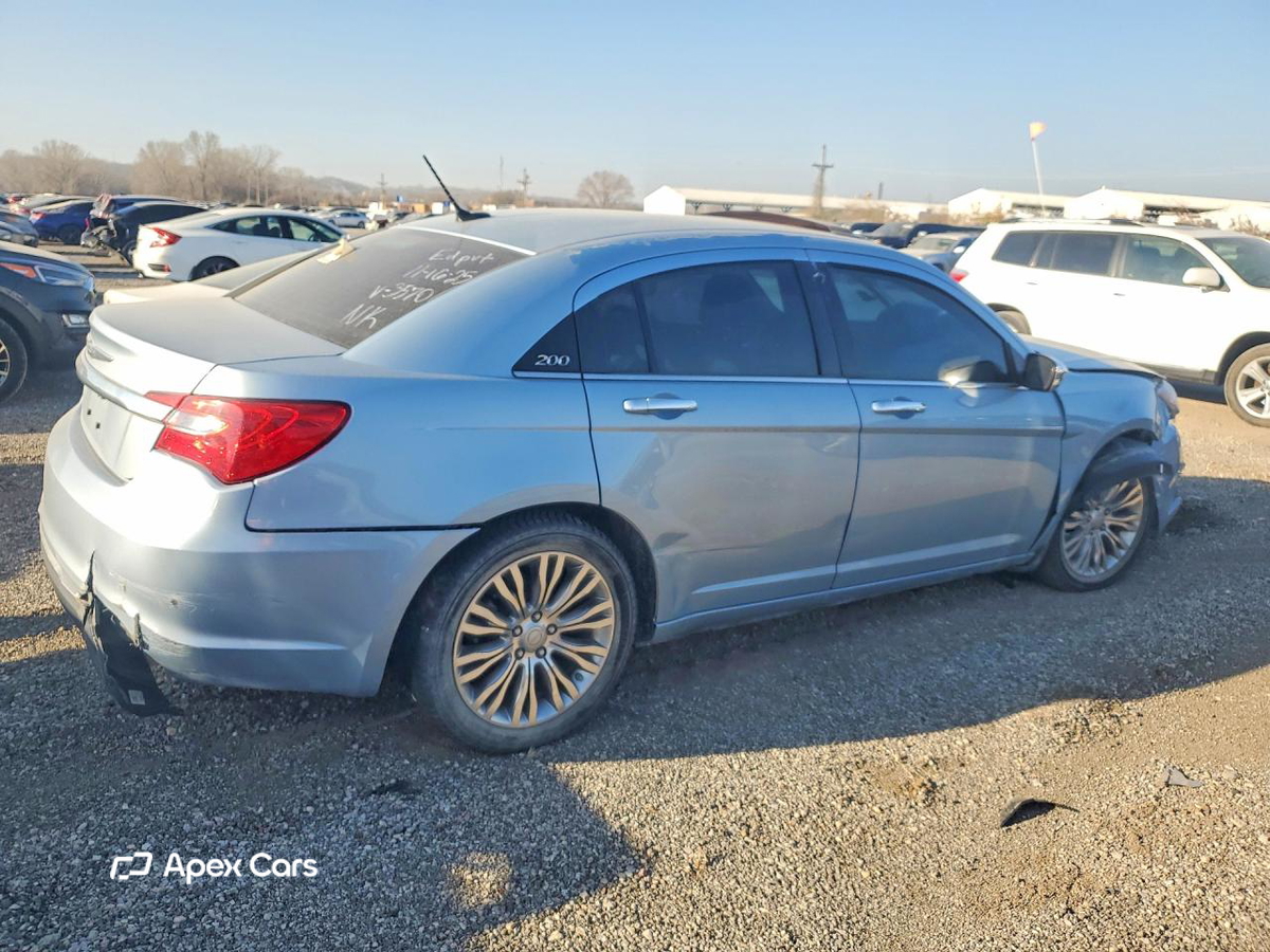 Chrysler 200 2013