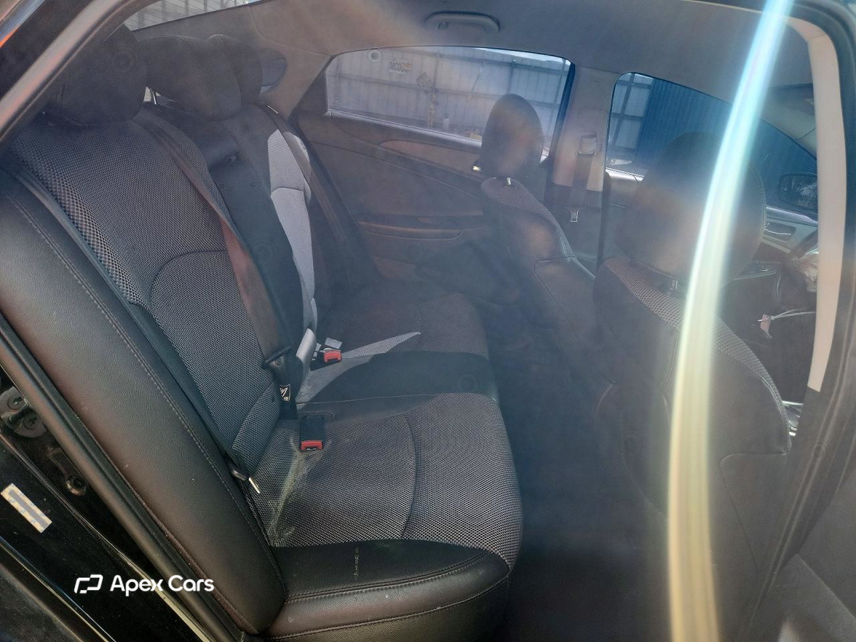 Hyundai Sonata 2011