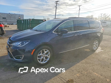 Chrysler Pacifica 2017 - Image 1 of 14