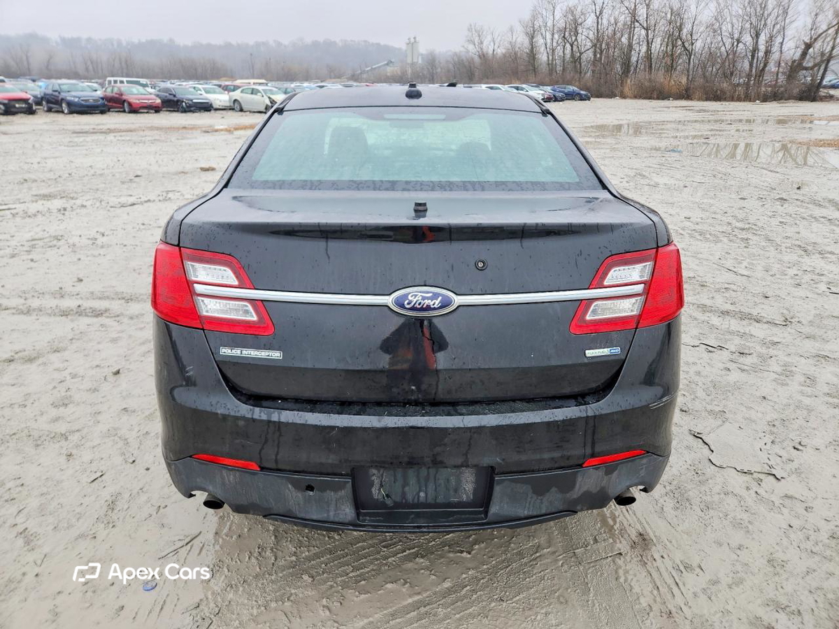 Ford Taurus 2015