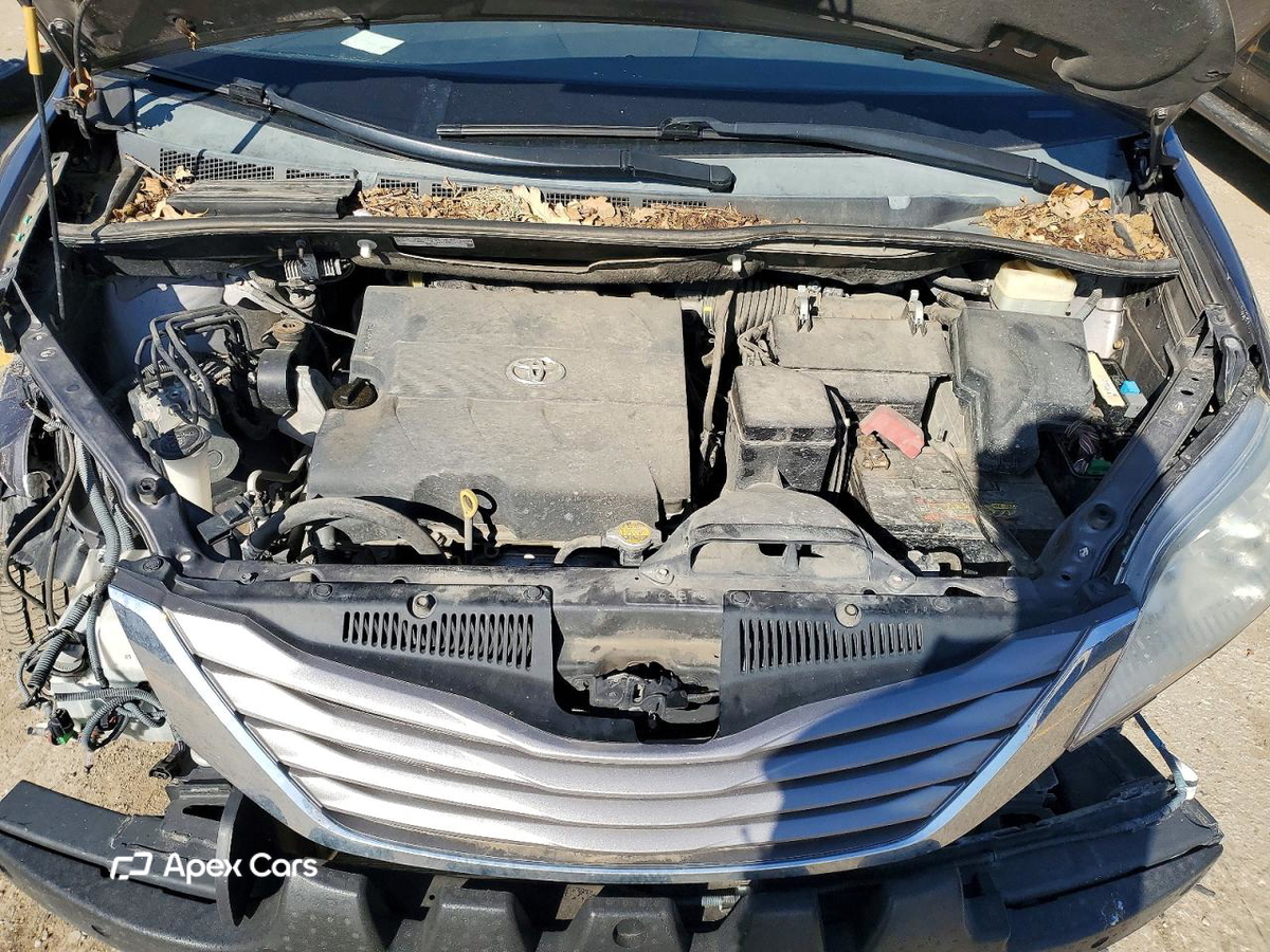 Toyota Sienna 2015