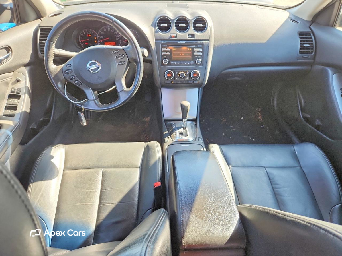 Nissan Altima 2012