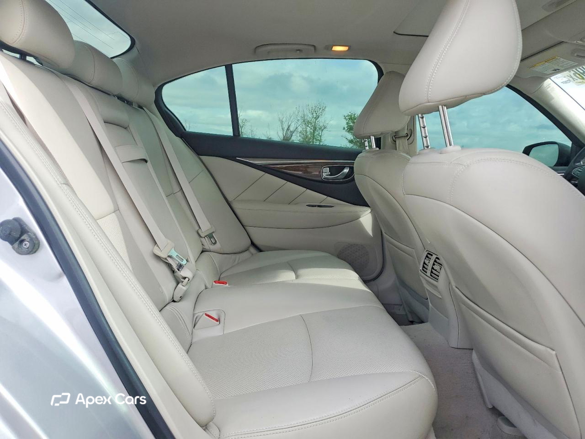 Infiniti Q50 2017