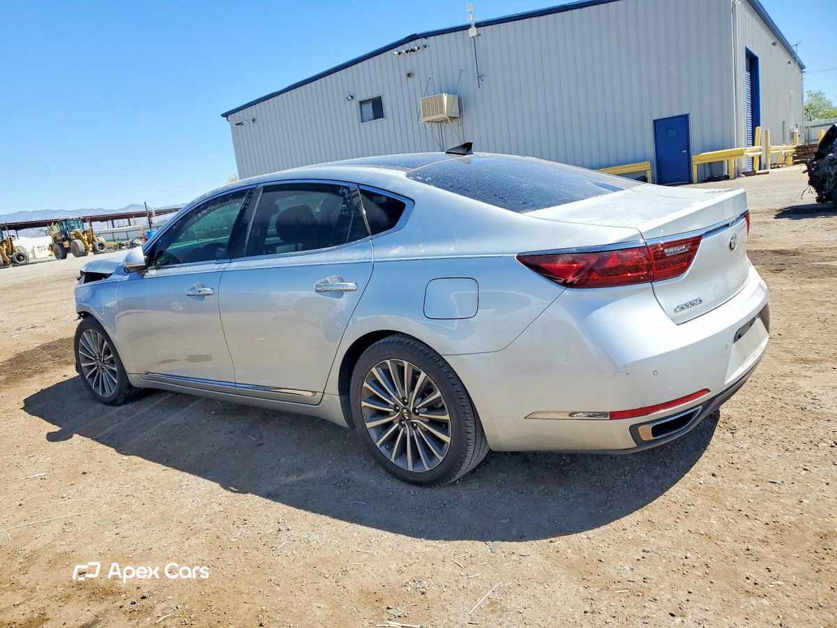 Kia Cadenza 2017