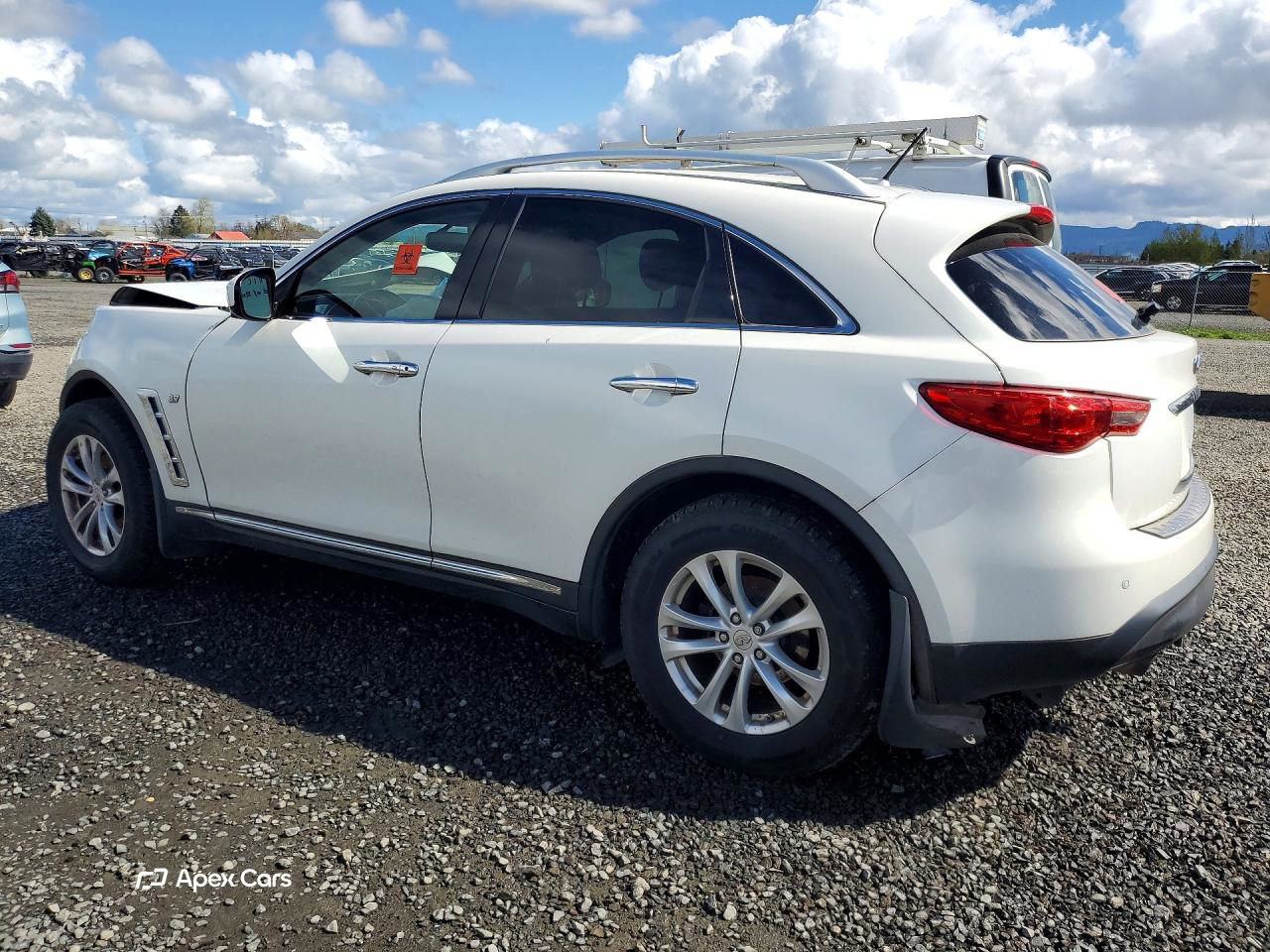 Infiniti QX70 2015