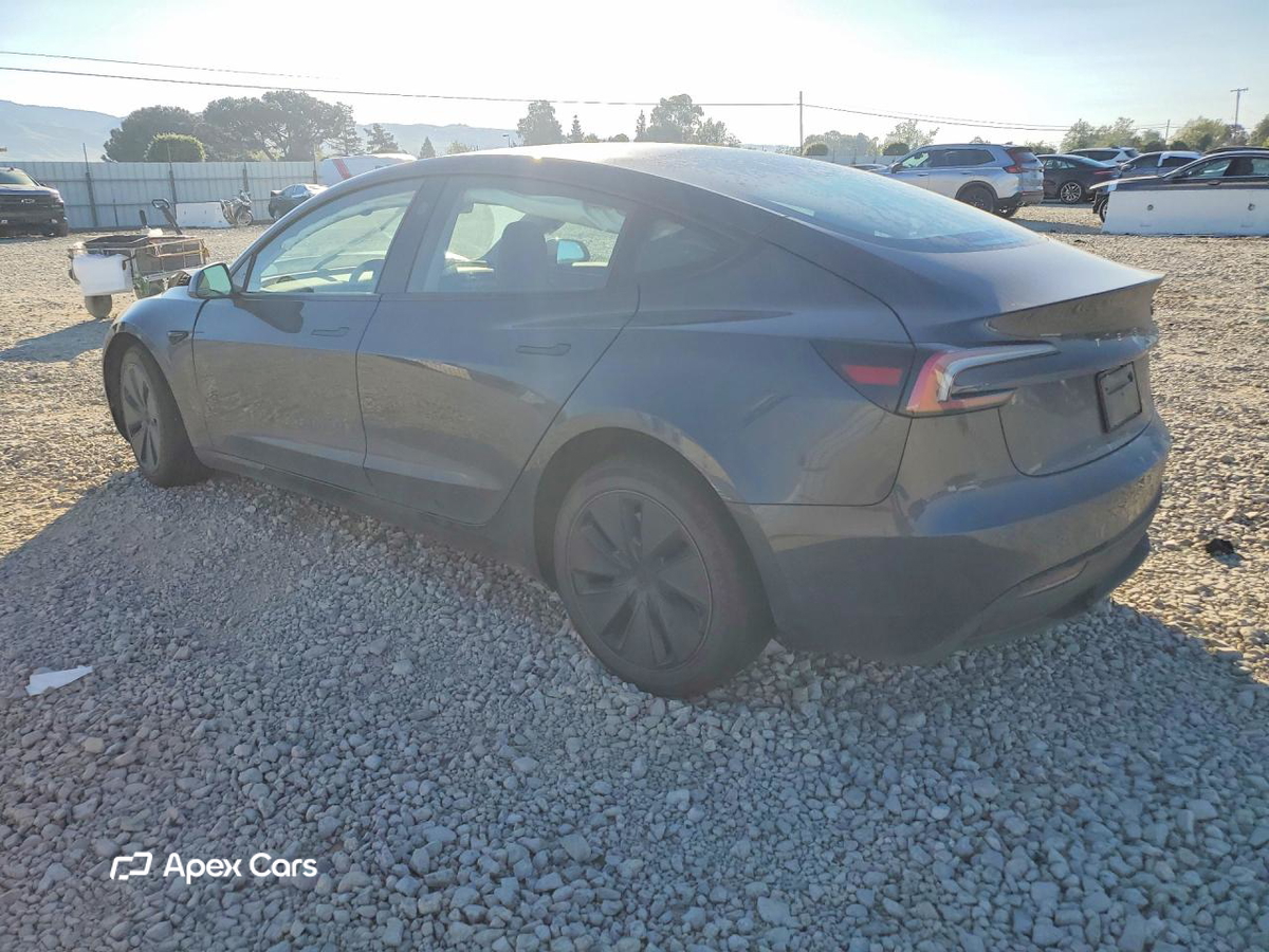 Tesla Model 3 2025