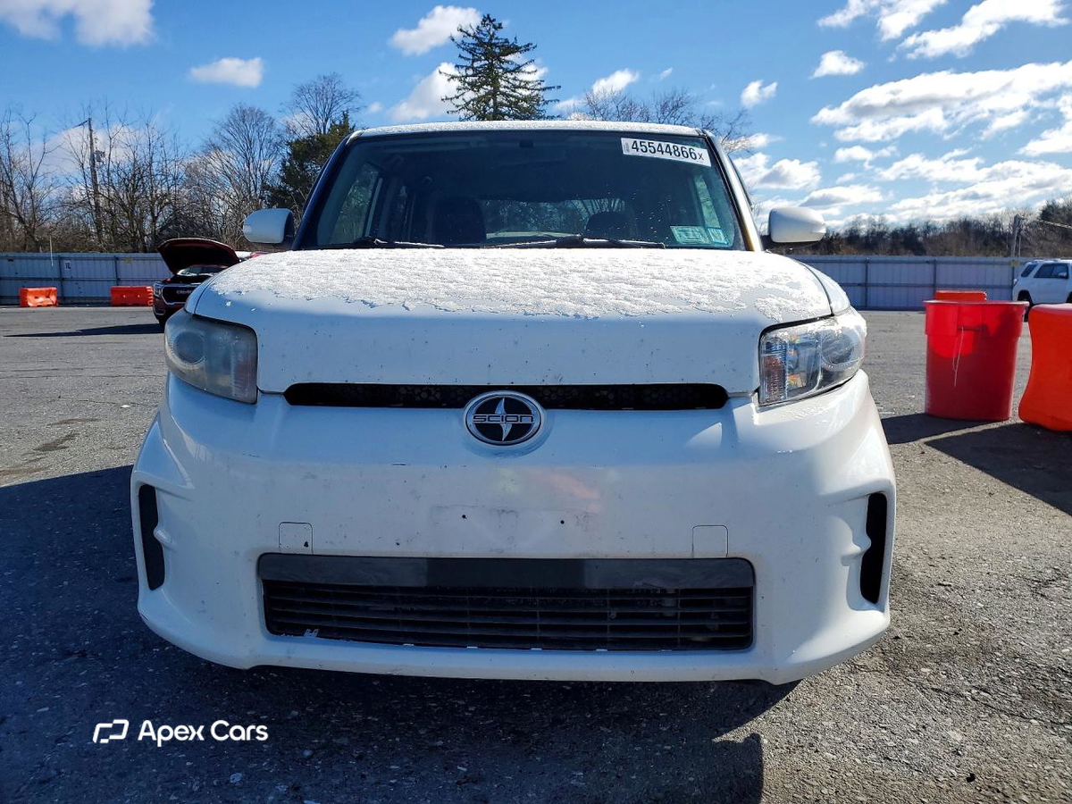 Scion xB 2011