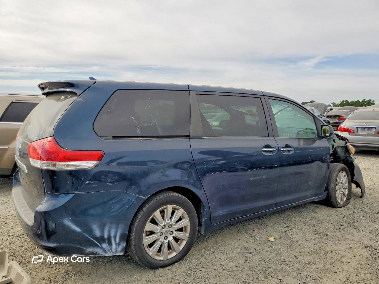 Toyota Sienna 2011