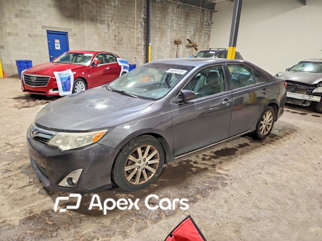 Toyota Camry 2012 - Image 1 of 14