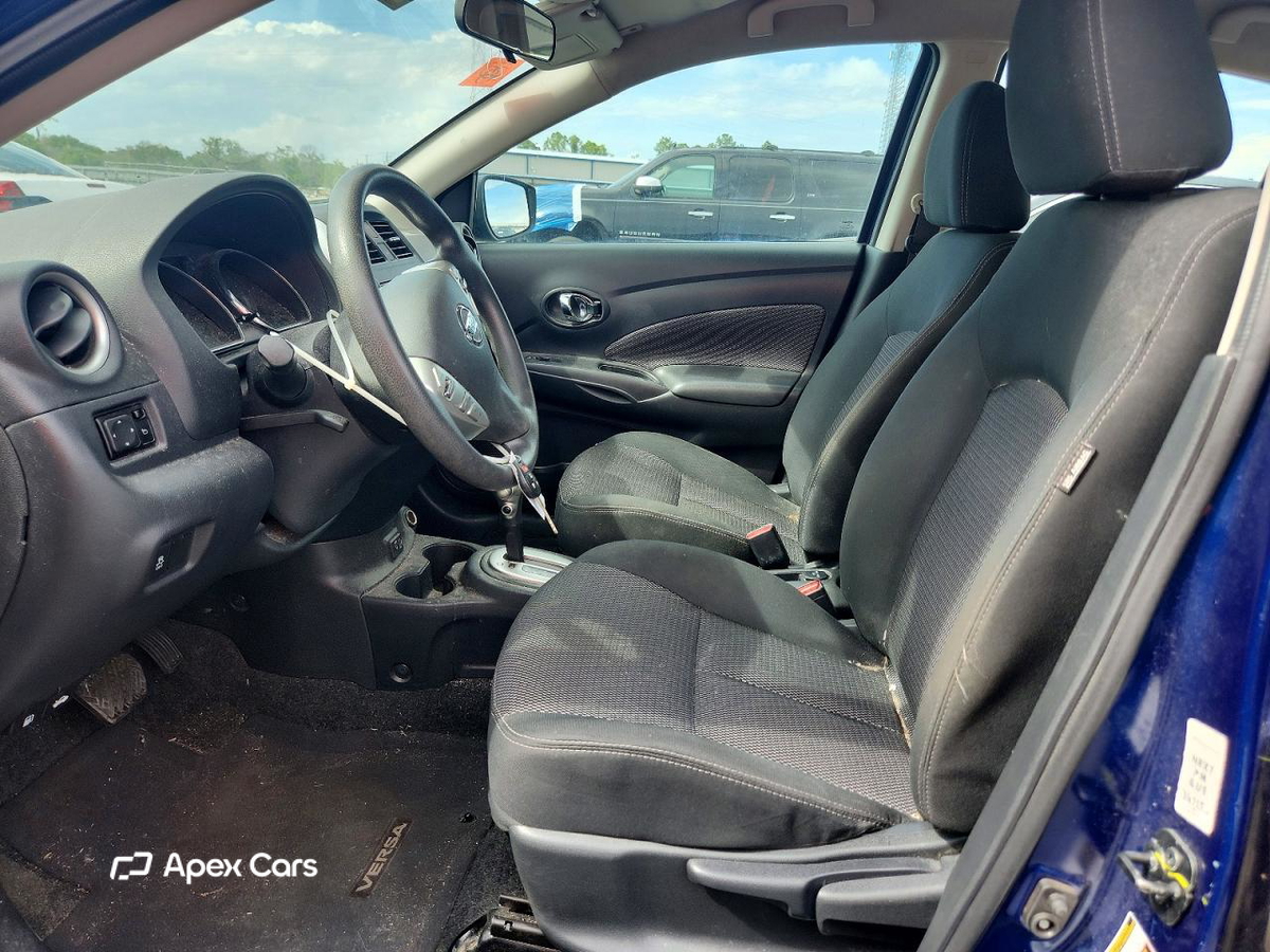 Nissan Versa 2019