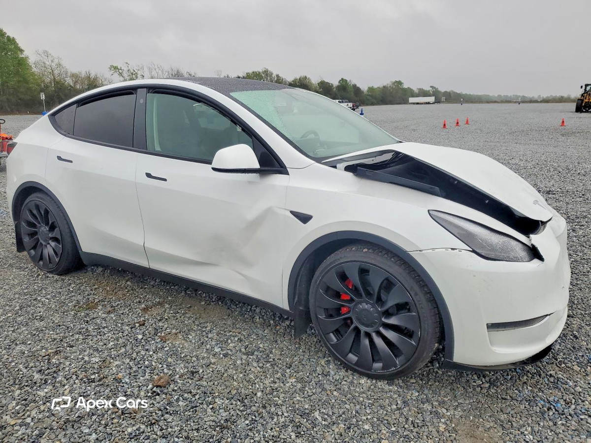 Tesla Model Y 2023