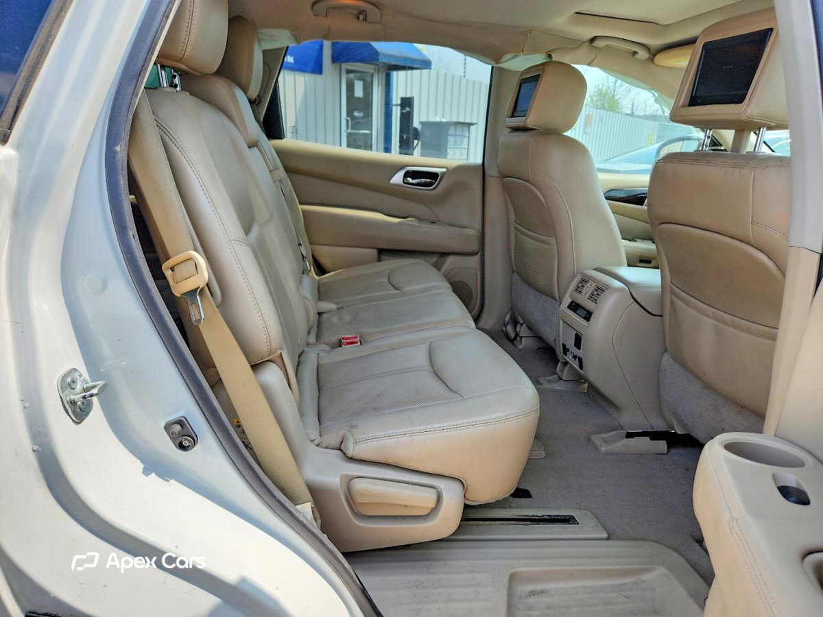 Nissan Pathfinder 2014