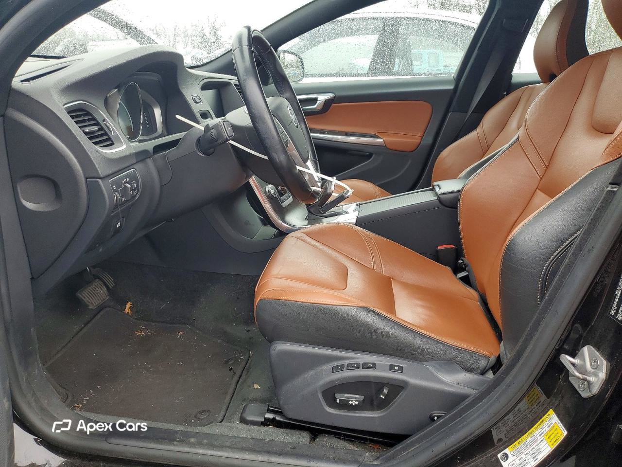 Volvo V60 2015